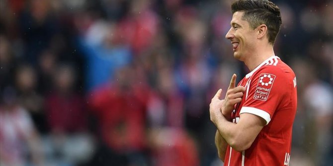 Bundesliga'da 'sezonun futbolcusu' Robert Lewandowski