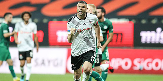 Burak Yılmaz Beşiktaş'taki en golcü dönemini yaşıyor