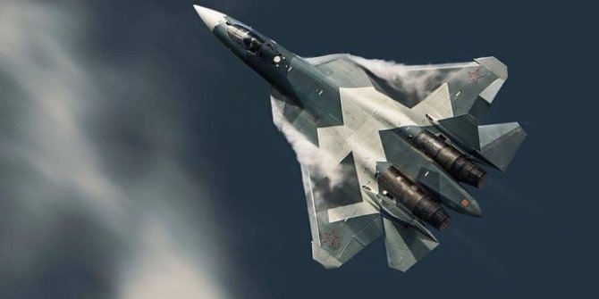 Ve Su-57 Suriye'ye yeniden teker koydu