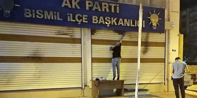 AK Parti binasına molotofkokteylli saldırı