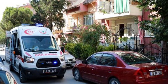 Üç çocuk annesi ölü bulundu