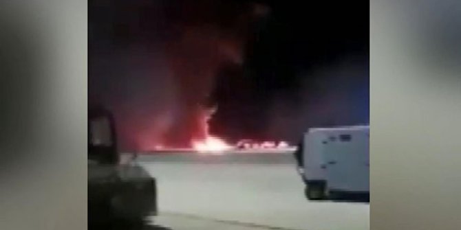 ABD’de eğitim uçuşu yapan F-16 savaş uçağı düştü