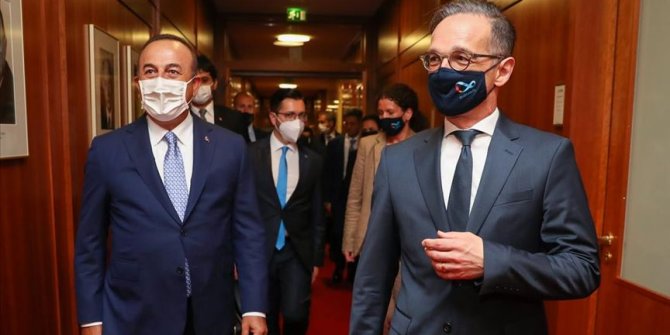 Dışişleri Bakanı Çavuşoğlu: Almanya'nın seyahat uyarısını gözden geçirmesi gerekiyor