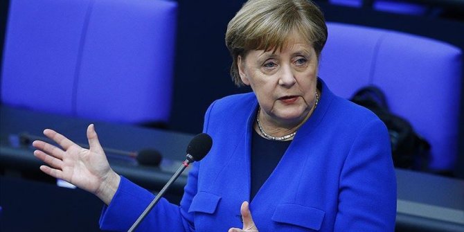 Almanya Başbakanı Merkel: Avrupa'nın tarihinin en zor durumunda olduğunu biliyoruz