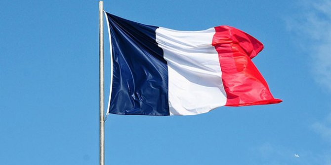 Charlie Hebdo'dan Müslümanlara ağır tahrik