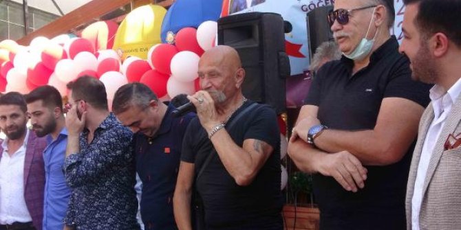 Yeşilçam'ın usta oyuncuları Kemal Sunal'ı  unutmadı