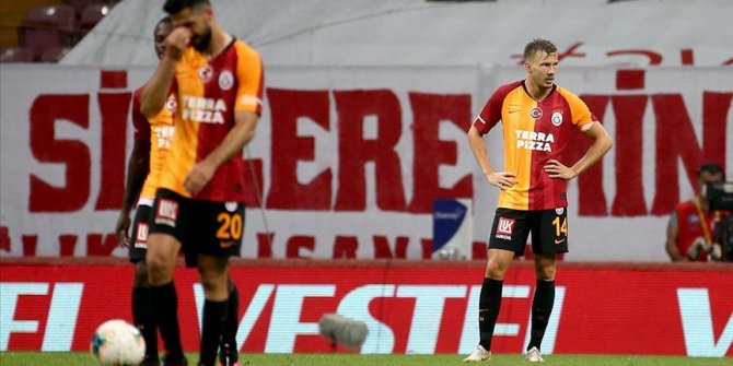 Galatasaray'da düşüş sürüyor