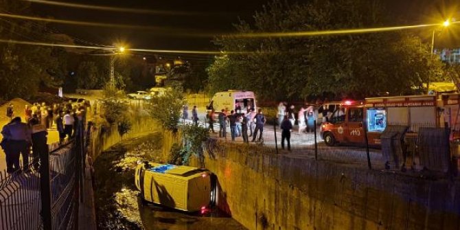Panelvan dereye düştü: 1 yaralı