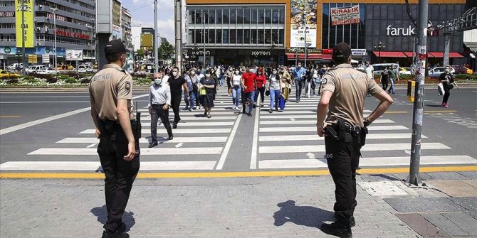 İçişleri Bakanlığı'ndan 81 il valiliğine koronavirüs talimatı