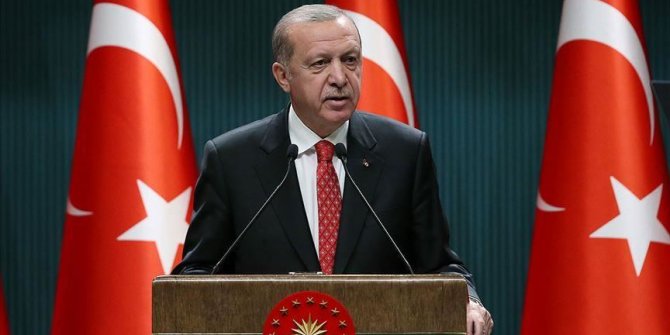Cumhurbaşkanı Erdoğan, TBMM Başkanlığına yeniden seçilen Mustafa Şentop'u kutladı