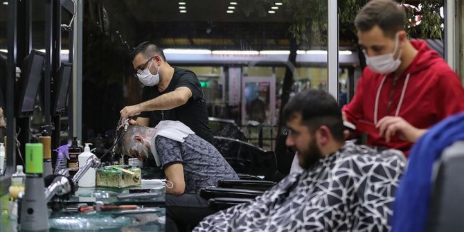 Berber ve kuaförler 'sakal traşı ile cilt bakımına yönelik kısıtlamaların kaldırılmasını' istiyor
