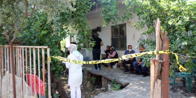 Oğluyla yaşadığı evinde ölü bulundu