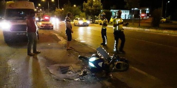 Otomobil elektrikli bisiklete çarptı: 4 yaralı
