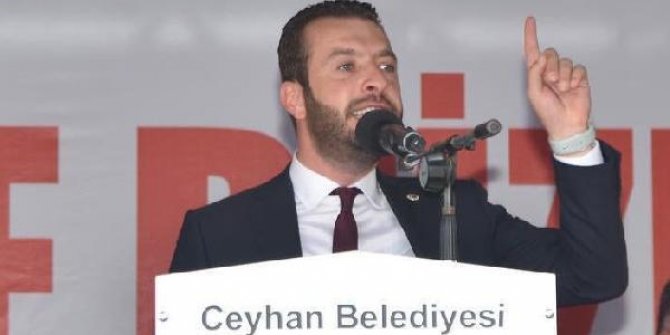 Eski başkan ve yakınlarına 8 yıl 4'er ay hapis