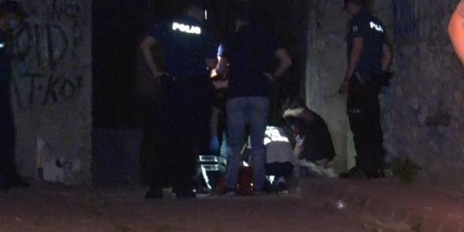 Fatih'te 2 kişi silahla vurulmuş halde bulundu