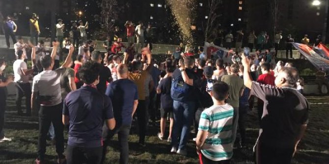 Kırıkkale'de, şampiyonluk coşkusu pandemi tedbirlerini gölgede bıraktı