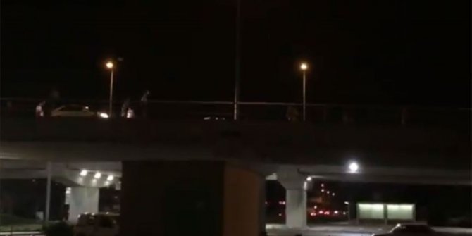 Darbeye direnen kahramanlar mermilerin üzerine yürüdü