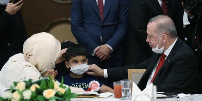Emine Erdoğan'dan 15 Temmuz paylaşımı