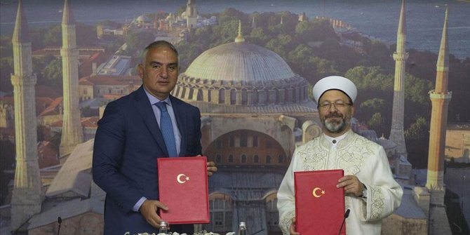 Kültür ve Turizm Bakanlığı ile Diyanet İşleri Başkanlığı arasında 'Ayasofya' protokolü imzalandı