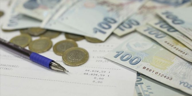 Kovid-19 mağduru esnaf ve sanatkarların kredi borçları 3 ay ertelendi