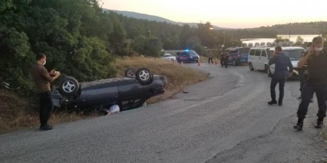 Kütahya'da polise ateş açan şüphelilerin otomobili takla attı: 1 ölü