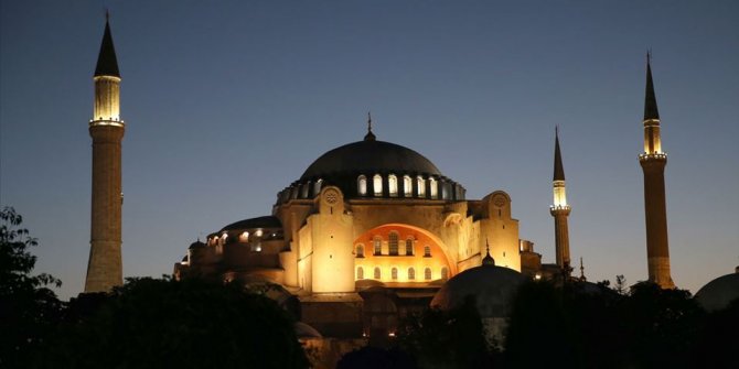 Ayasofya-i Kebir Cami-i Şerifi'nde hazırlıklar tamamlandı