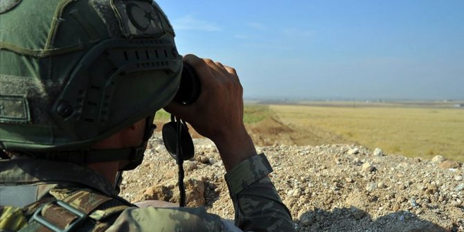 Zeytin Dalı Harekatı bölgesinde bir PKK/YPG'li terörist yakalandı