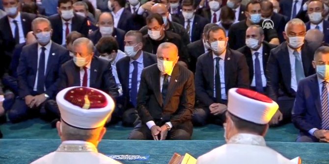 Cumhurbaşkanı Erdoğan cuma namazı için Ayasofya-i Kebir Cami-i Şerifi'nde