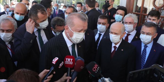 Erdoğan ve Bahçeli Fatih Sultan Mehmet Han'ın türbesini ziyaret etti