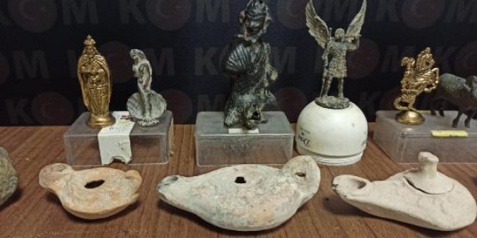 Aydın'da 2 bin 300 parça 'tarihi eser' ele geçirildi