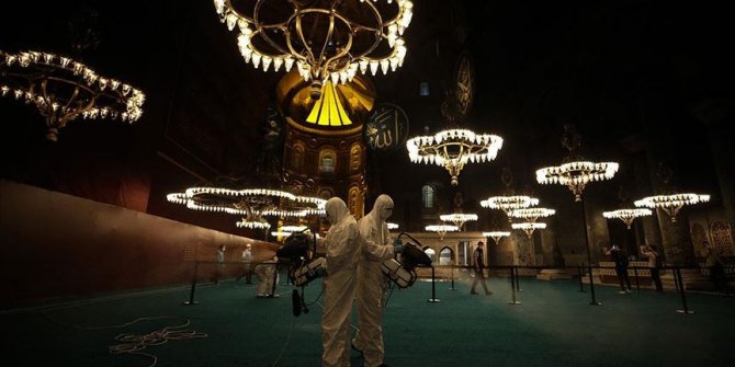 Ayasofya-i Kebir Cami-i Şerifi dezenfekte edildi