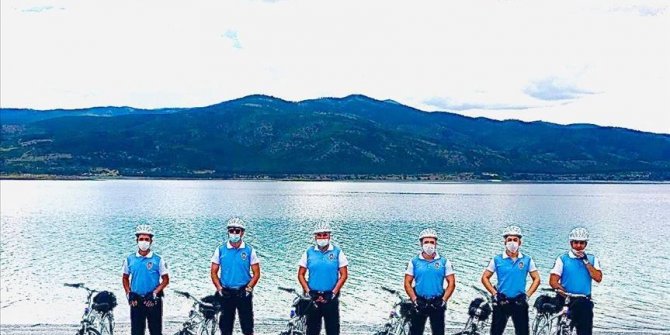 Salda Gölü'nün güvenliği 'Bisikletli Martı Timi'ne emanet