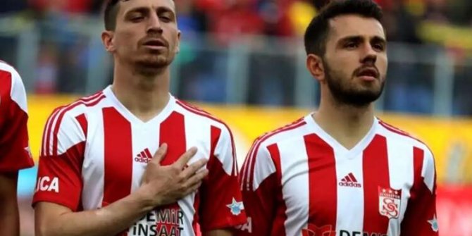 Sivasspor, Mert Hakan Yandaş ve Emre Kılınç ile yolların ayrıldığını açıkladı!