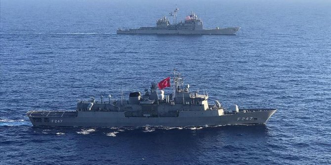 TCG Kemalreis ile ABD Eisenhower Uçak Gemisi Muharebe Grubu deniz eğitimleri icra etti