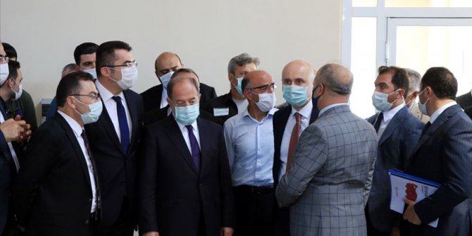 Bakan Karaismailoğlu, Palandöken Lojistik Merkezi'nde incelemelerde bulundu
