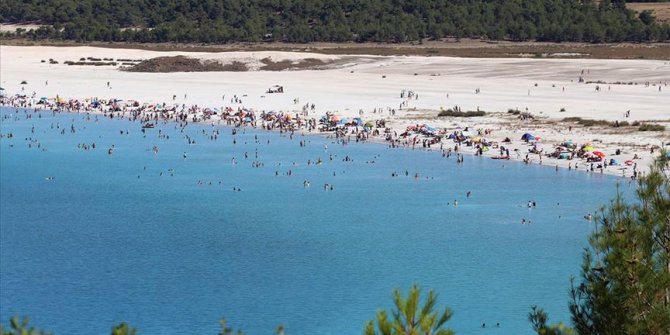 Burdur Valisi Arslantaş'tan 'Salda Gölü' çağrısı