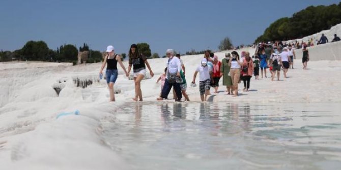 Pamukkale bayramda doldu taştı