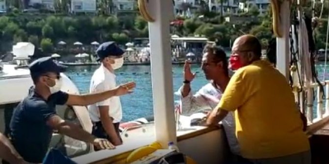 Ceza kesmek isteyen ekiplere direnen tur teknesi kaptanına gözaltı