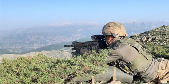 PKK'ya ağır darbe: 17 Terörist öldürüldü