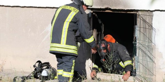 Kayseri'de çocukların ateşle oyununda 2 kişi dumandan etkilendi