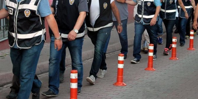 Adana merkezli 14 ilde FETÖ operasyonu