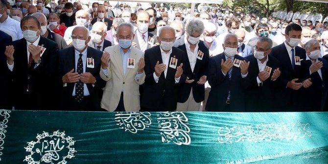 Kılıçdaroğlu iş insanı Murtaza Çelikel'in cenaze törenine katıldı