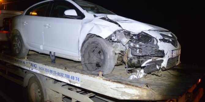 Elazığ'da 3 araç çarpıştı: 4 yaralı