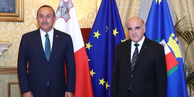 Dışişleri Bakanı Çavuşoğlu, Malta Cumhurbaşkanı Vella ile bir araya geldi