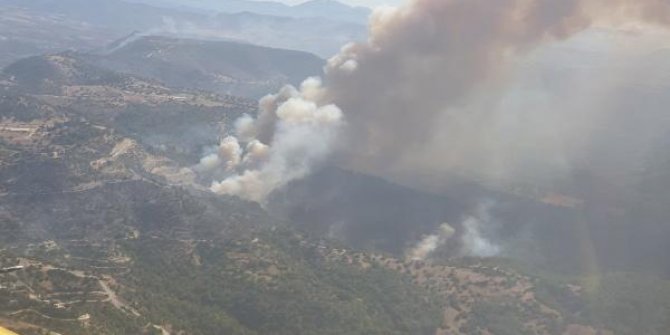 Güney Kıbrıs’ta çıkan yangın kontrol altına alınamıyor