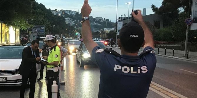 İstanbul'da eğlence yeri denetiminde 99 kişiye işlem yapıldı