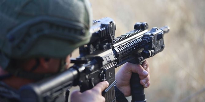 Fırat Kalkanı bölgesinde 2 PKK/YPG'li terörist etkisiz hale getirildi