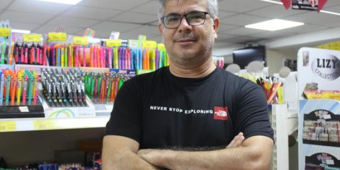Kırtasiyeci esnafı, okulların açılmasını bekliyor