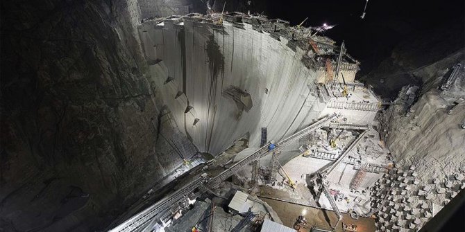 Yusufeli Barajı'nın yapımında son 50 metre