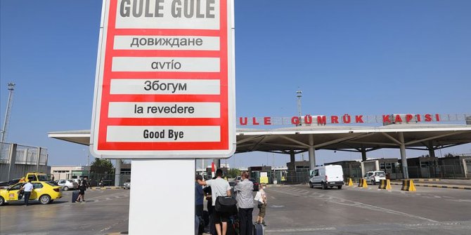 Yurt dışında yaşayan Türklerin gurbet yolculuğu sürüyor